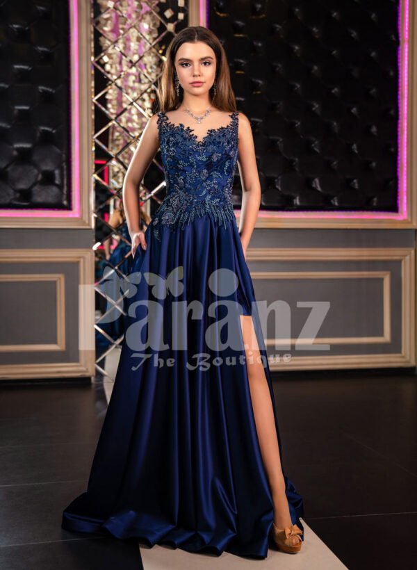 Elegant floor length pleated satin skirt evening party gown with royal sleeveless bodice