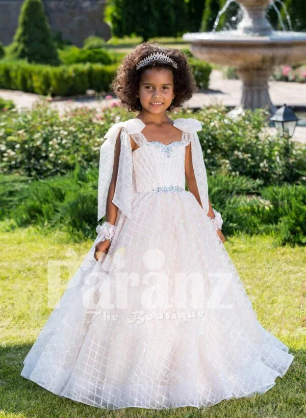 Soft pink-white sleeveless flared tulle skirt baby gown with rhinestone work neckline