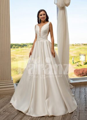 Women’s pearl white rich satin flared skirt wedding gown with tulle skirt underneath